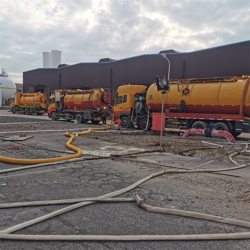 颍泉污水池清理